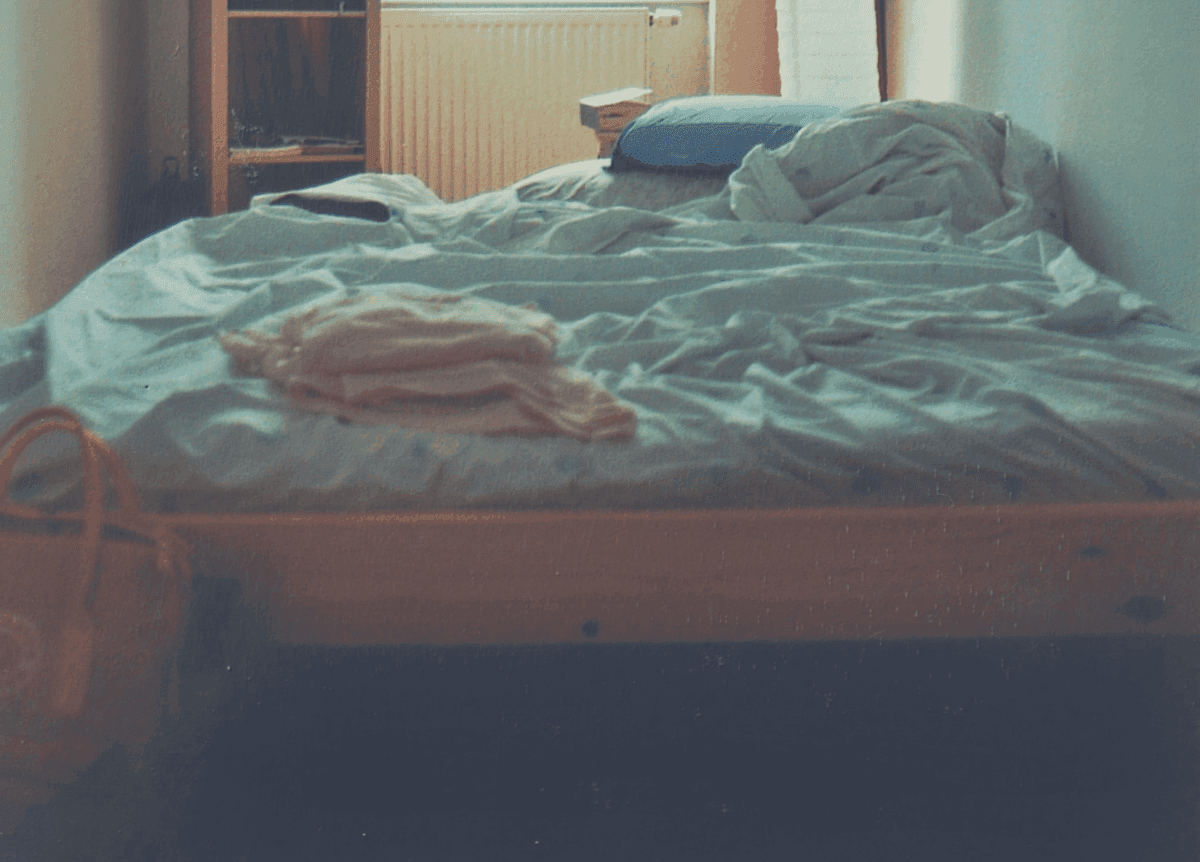 mattress foundation under bed storage
