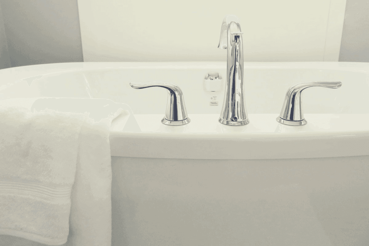 How To Sleep In A Bathtub – The Complete Guide